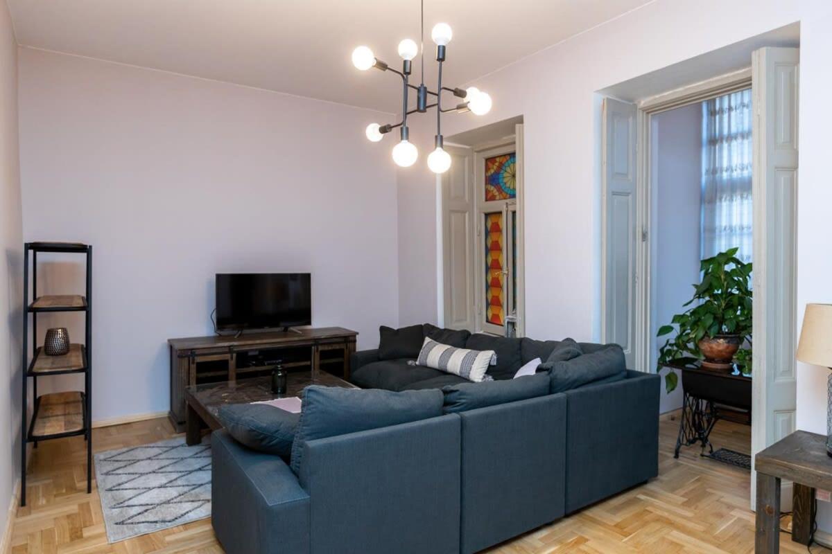 Stylish 2Br Apt In The Heart Of Old 第比利斯 外观 照片
