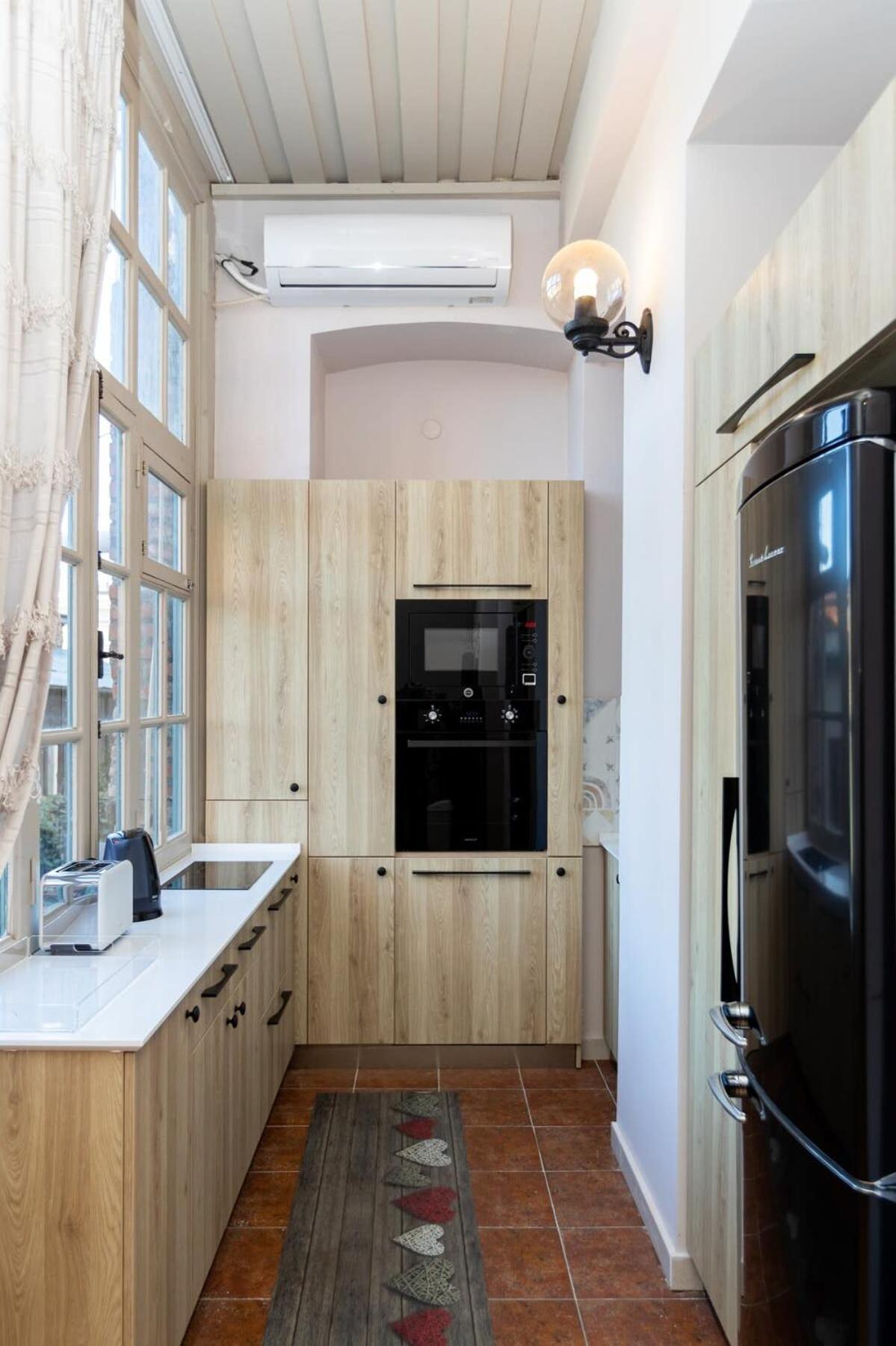 Stylish 2Br Apt In The Heart Of Old 第比利斯 外观 照片